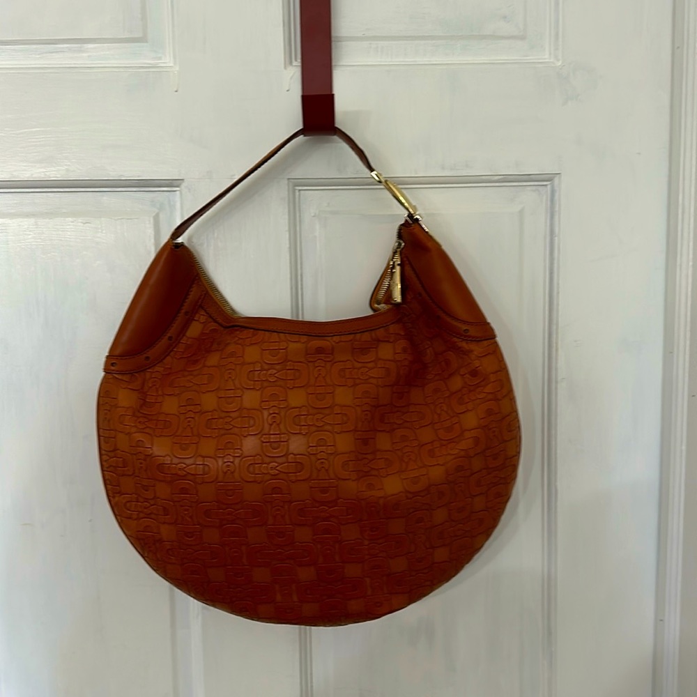 Gucci Light Brown Leather Horsebit Embossed Buckle Hobo Shoulder Bag